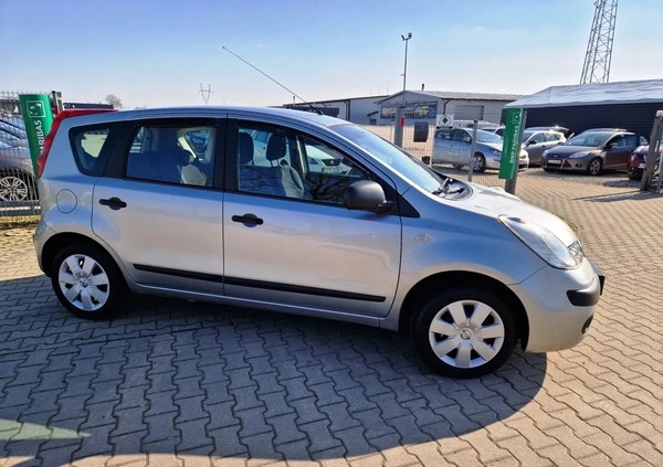 Nissan Note cena 12900 przebieg: 153000, rok produkcji 2006 z Kutno małe 631